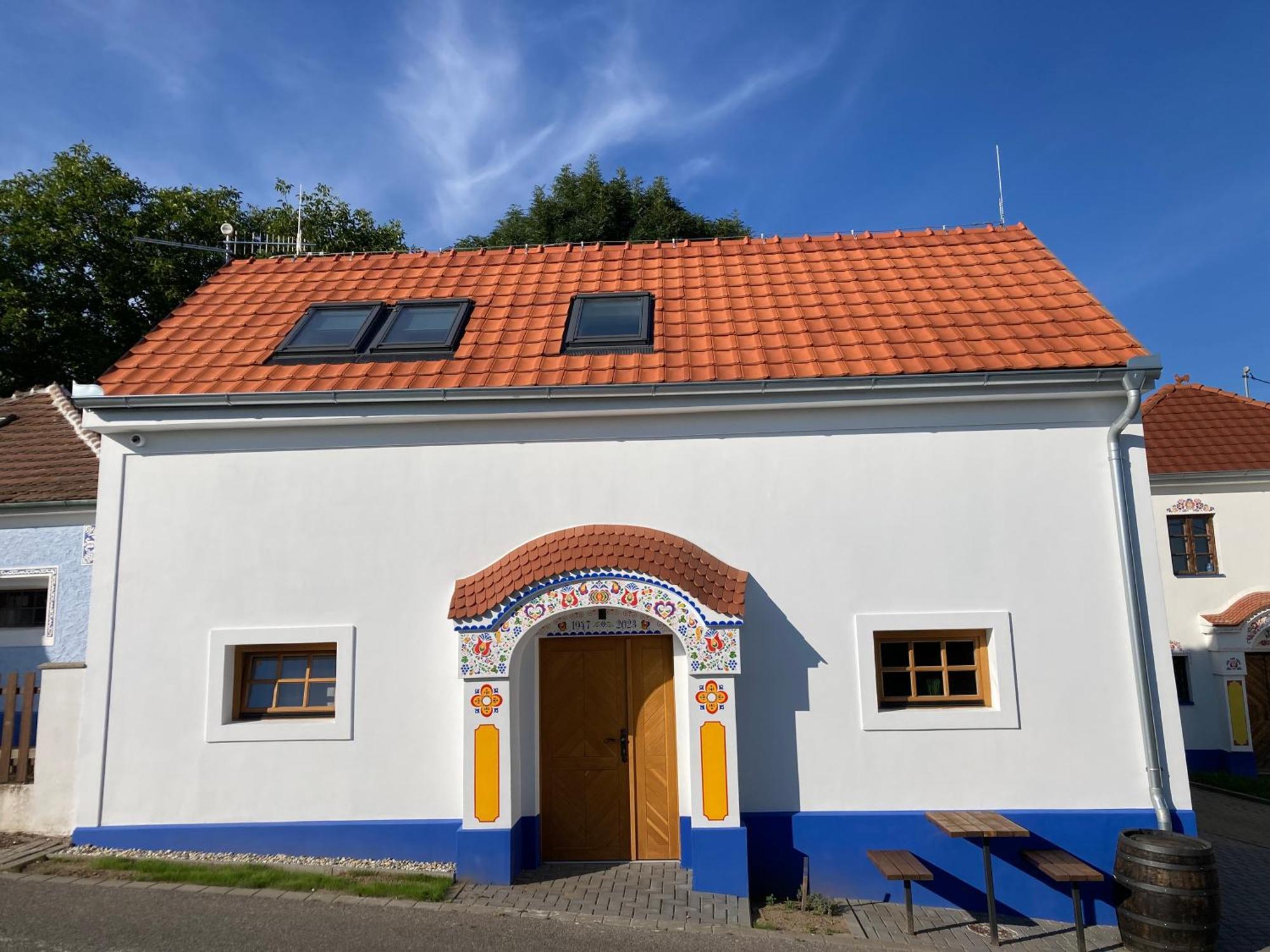 Pod Vinohradem - Apartmany & Vinne Sklepy Mutěnice Exterior foto